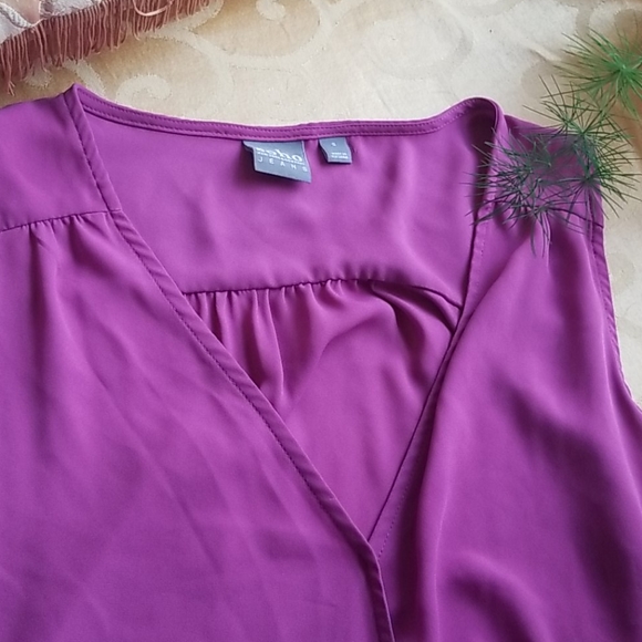Women's Dusty Purple Business Chic V-Neck Blouse - Picture 3 of 3